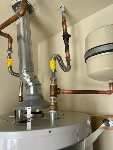 Water heater installation and plumbing repair in Rancho Mirage